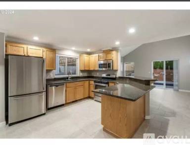 Main picture of 14743 NW Glacier Ln