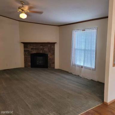 Main picture of 311 Silver Maple Dr