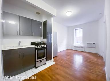 Main picture of 206 E 81st St