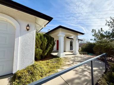 Main picture of 352 Prescott Dr
