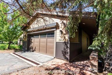Main picture of 2907 Sunny Slopes Ct