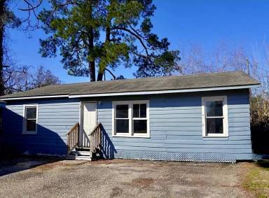 Main picture of 921 1/2 N Pierce St