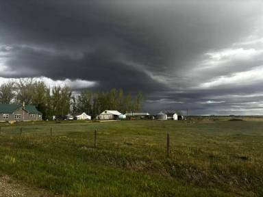 Main picture of 390 Little Rd