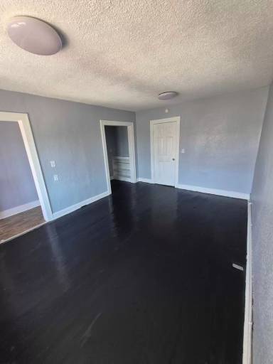 Main picture of 2454 Benton Blvd