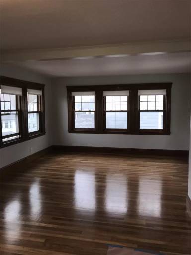 Main picture of 10 Edgecliff Rd