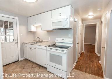 Main picture of 230 Logan Rd