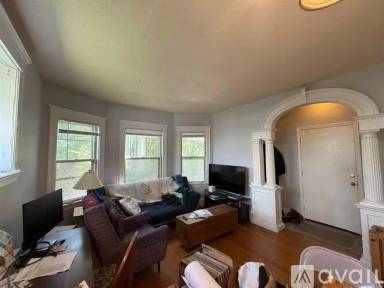 Main picture of 34 Central St