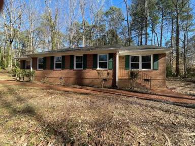 Main picture of 811 Longleaf Dr