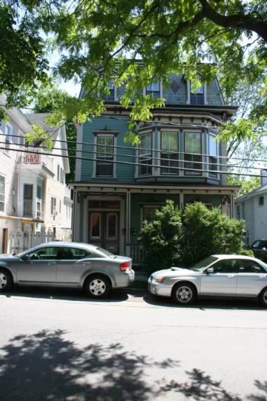 Main picture of 66 Caroline St