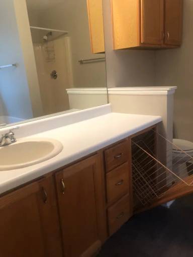 Main picture of 400 Edgewood Dr