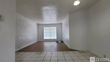 Main picture of 9005 Long Point Rd
