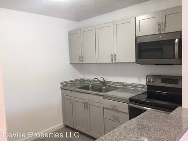 Main picture of 750 W Center St