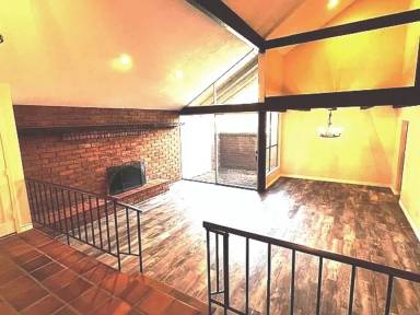 Main picture of 24851 Rollingwood Rd