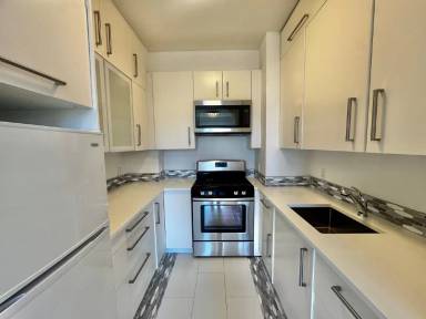 Main picture of 2999 California St