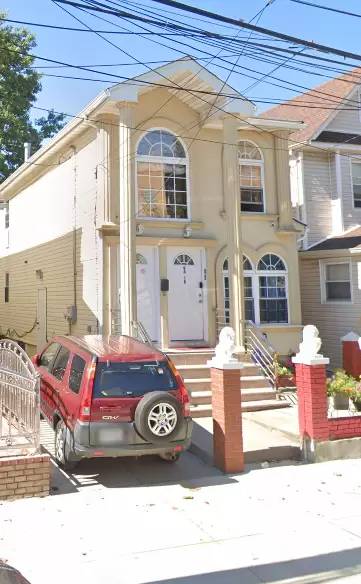Main picture of 9418 110th St