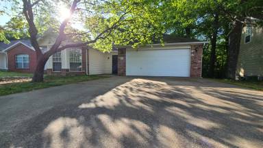Main picture of 1606 Cresent St