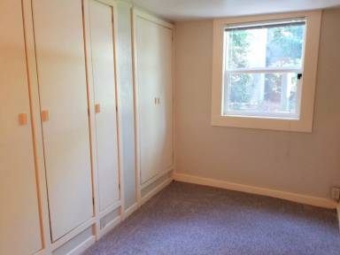 Main picture of 512 W 3rd St