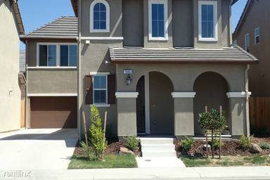 Main picture of 1051 Bridlewood Dr