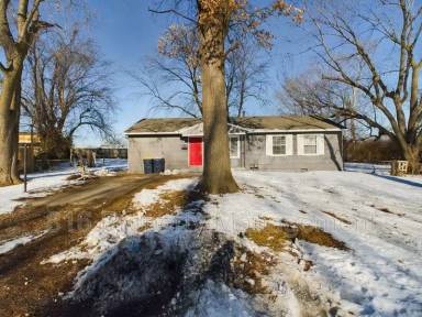 Main picture of 9401 Bristol Ave
