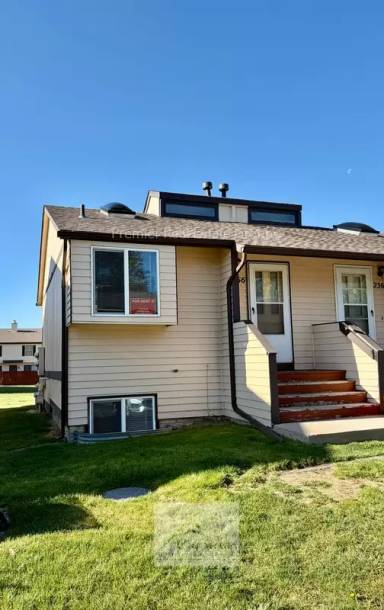 Main picture of 2366 Lexington Village Ln