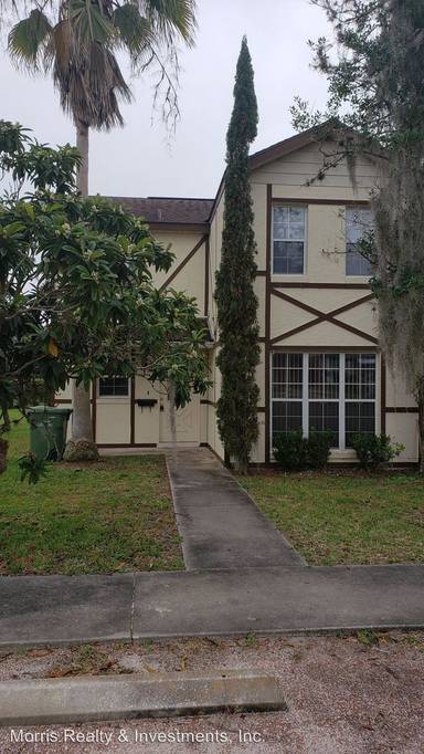 Main picture of 615 W Oak Terrace Dr
