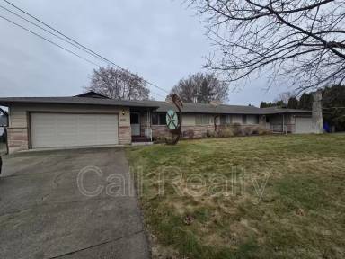 Main picture of 4023 N Argonne Rd