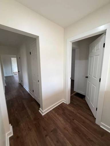 Main picture of 236 Lakeview Dr