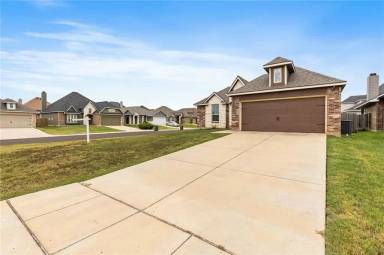 Main picture of 10600 Jordan Ct