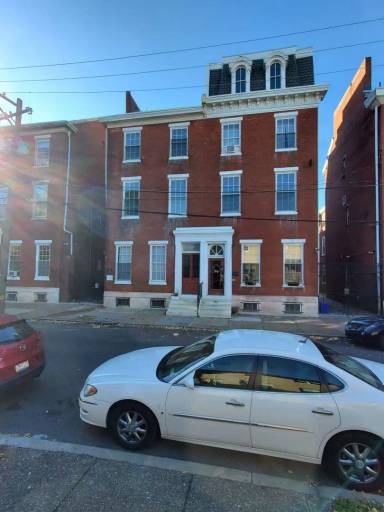Main picture of 714 N Franklin St