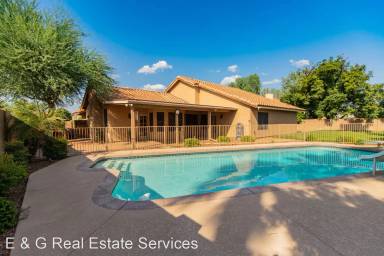 Main picture of 16608 N 55th Pl