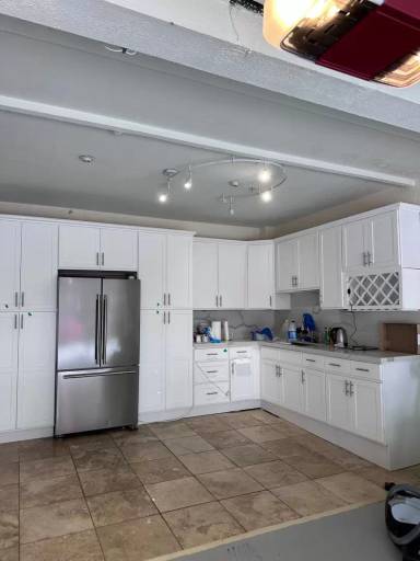 Main picture of 126 Serra Ln