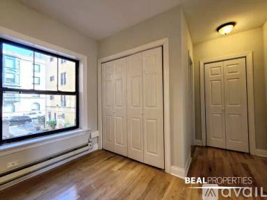 Main picture of 2840 N Orchard St