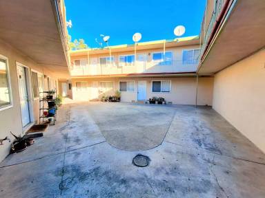 Main picture of 2752 Kollmar Dr