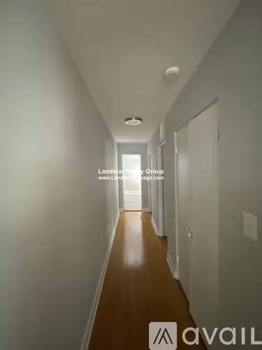 Main picture of 1735 W Bryn Mawr Ave