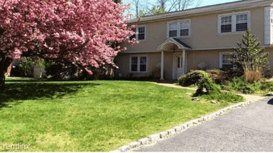 Main picture of 89 Stonehurst Ln