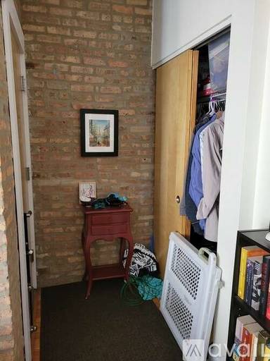 Main picture of 1338 W Estes Ave