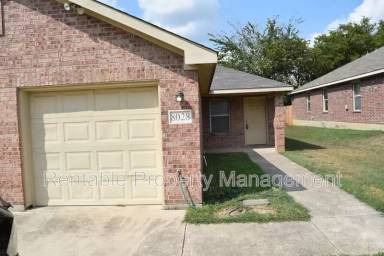 Main picture of 8028 Doreen Ave