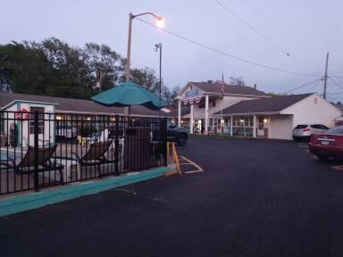 Main picture of 3701 W Lake Rd