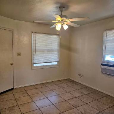 Main picture of 134-140 Santa Ana Ave