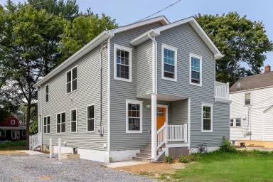 Main picture of 410 Victoria St