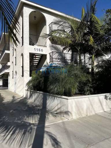 Main picture of 1166 W 22nd St