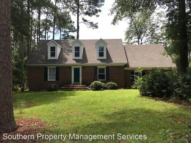 Main picture of 103 Oak Hollow Dr