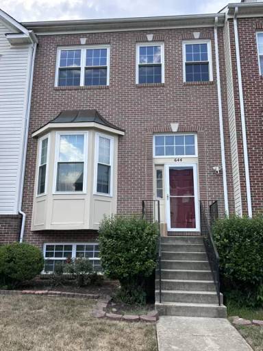 Main picture of 644 Springhouse Sq SE