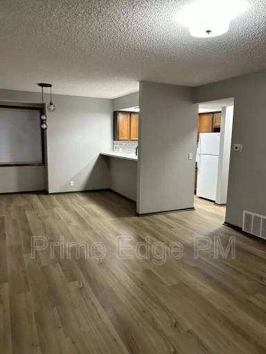 Main picture of 6235 Holdrege St