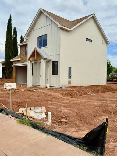 Main picture of 210 N 100 E