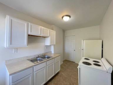 Main picture of 3835 East Washington Street - 10 S Bradley