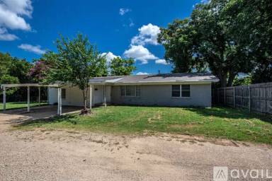 Main picture of 8805 Woodway Dr