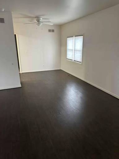 Main picture of 469 N Mill St