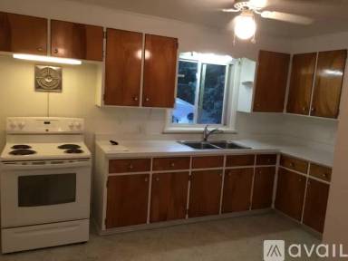 Main picture of 402 McKinley St