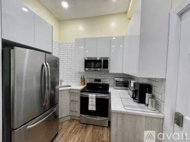 Main picture of 474 Broadway
